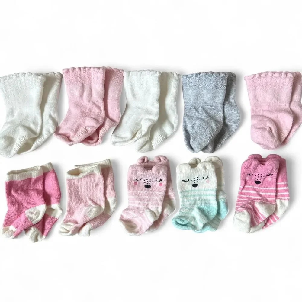 Baby Girl Socks & Soft Shoes Lot – Carter’s, Sanrio & More | 0–3 Months